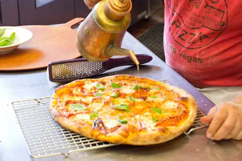 Guide to Making Your Own Pizza Oil