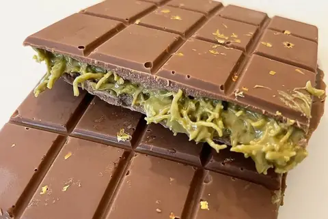 The Best Dubai Chocolate Bar Recipe for a Rich Pistachio Treat