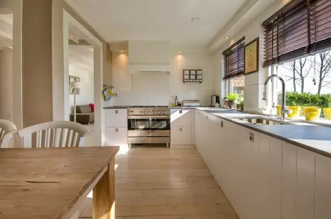 How to Declutter Your Kitchen Like a Pro